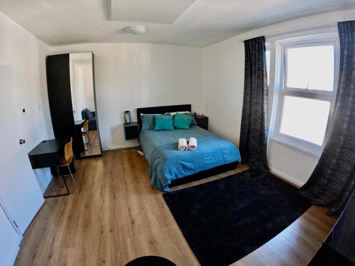 Lovely One Bedroom Flat London Eksteriør billede