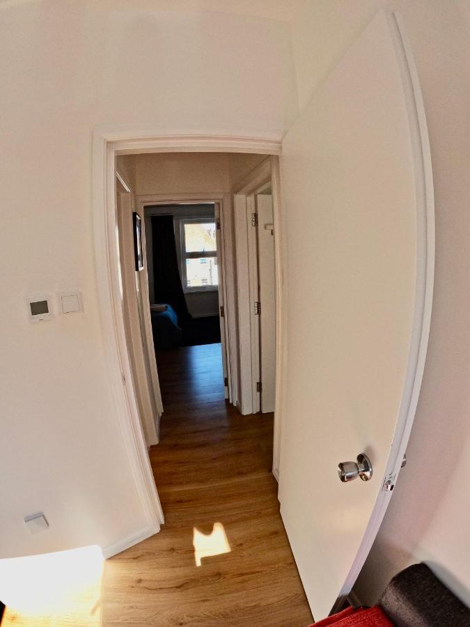Lovely One Bedroom Flat London Eksteriør billede
