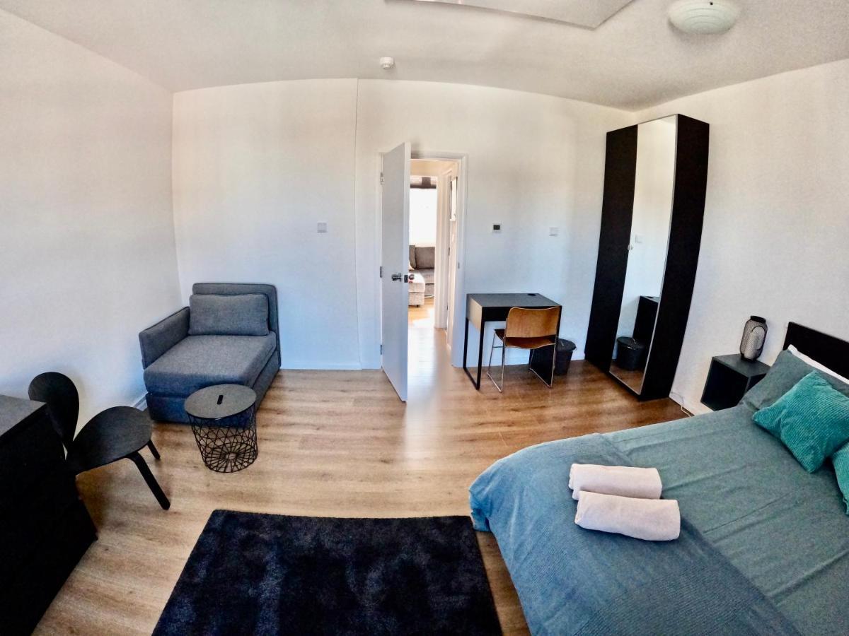 Lovely One Bedroom Flat London Eksteriør billede